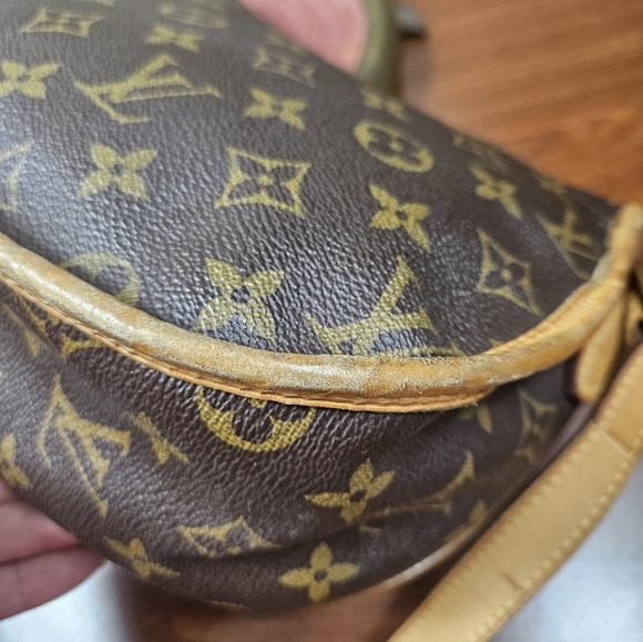 Authentic Louis Vuitton Menilmontant Messenger Cros Bag PM Brown Monogram Canvas - Picture 3 of 13